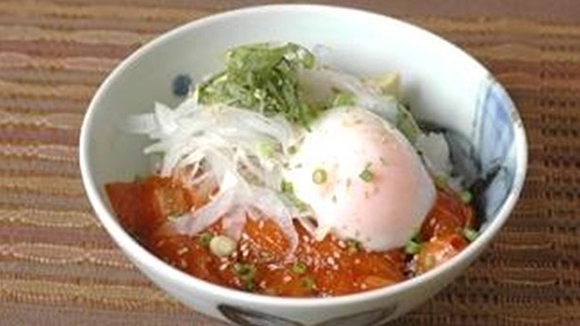 アボカドサーモン丼