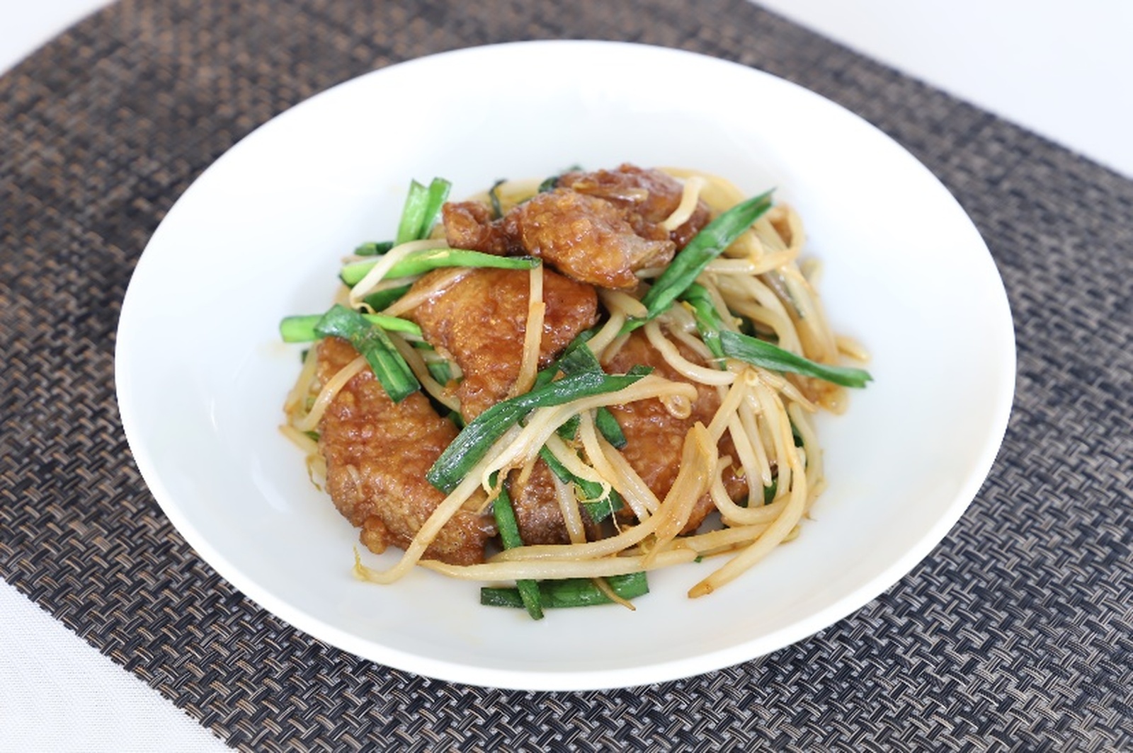 シビ辛ニラレバ炒め